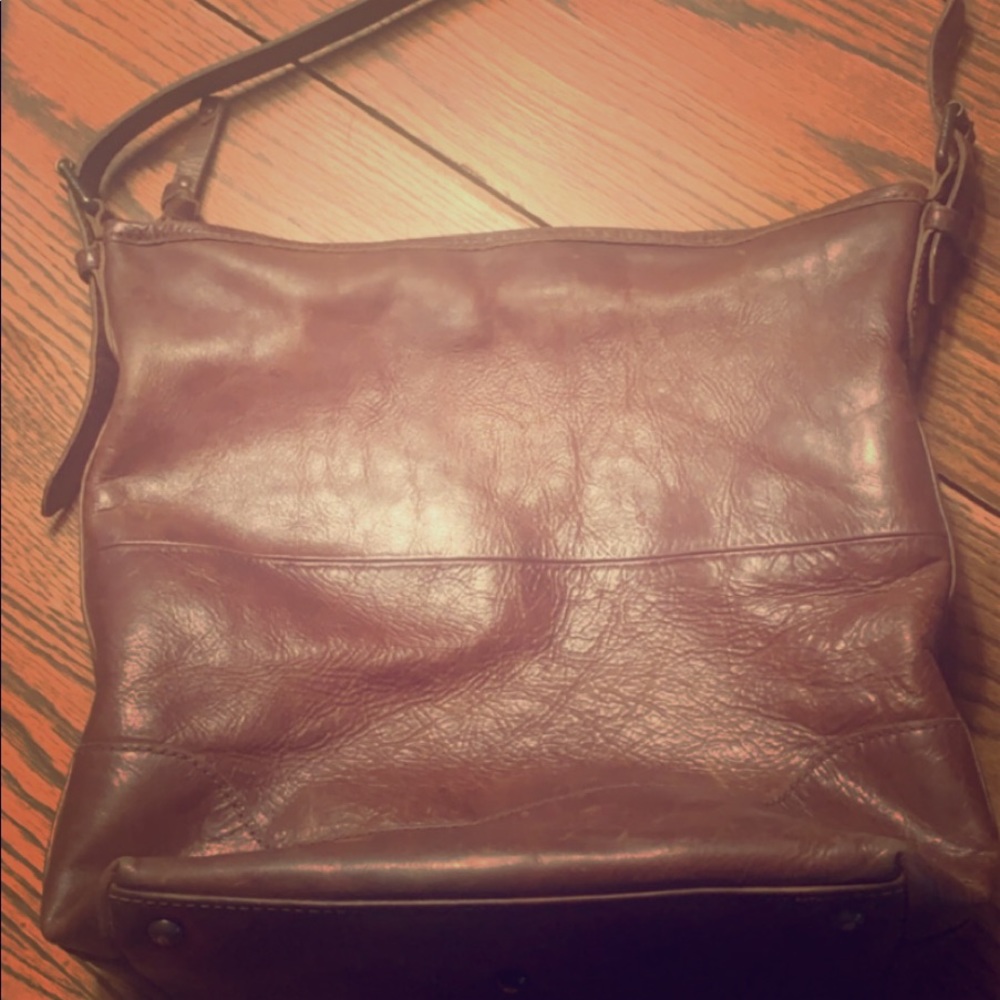 Melissa zip top Hobo style Frye Bag.